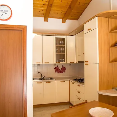 아파트 Bright With Two Lovely Terraces