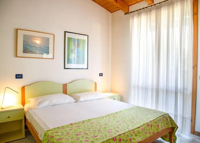 Bright With Two Lovely Terraces 아파트