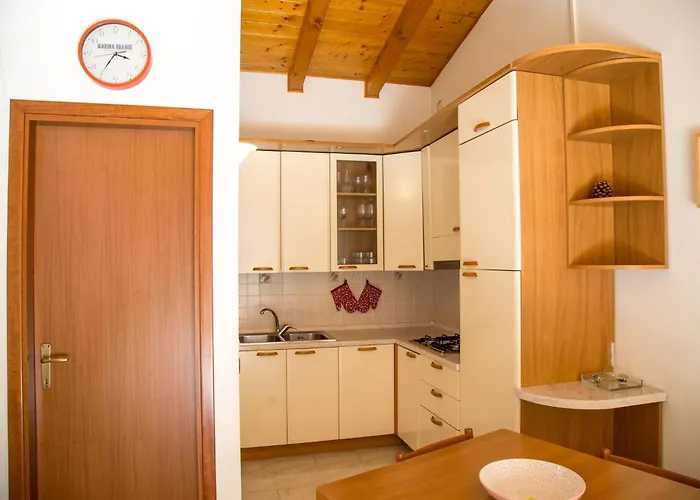 Lägenhet Bright With Two Lovely Terraces